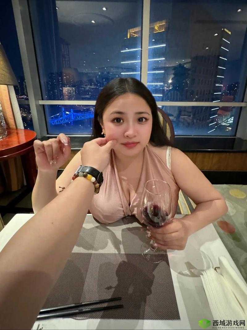 另类老太婆 BBWBBWxxxxx:独特魅力的别样展现